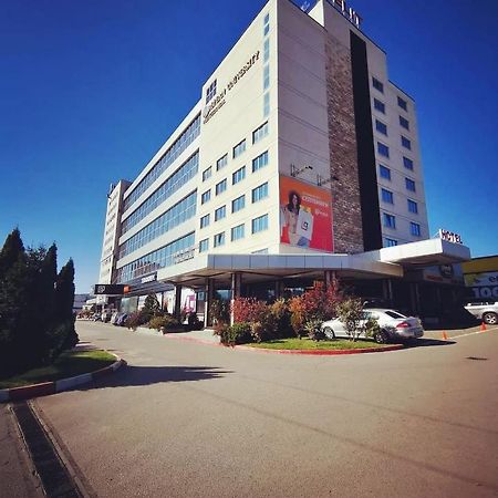 Hotel Elit Pernik Extérieur photo