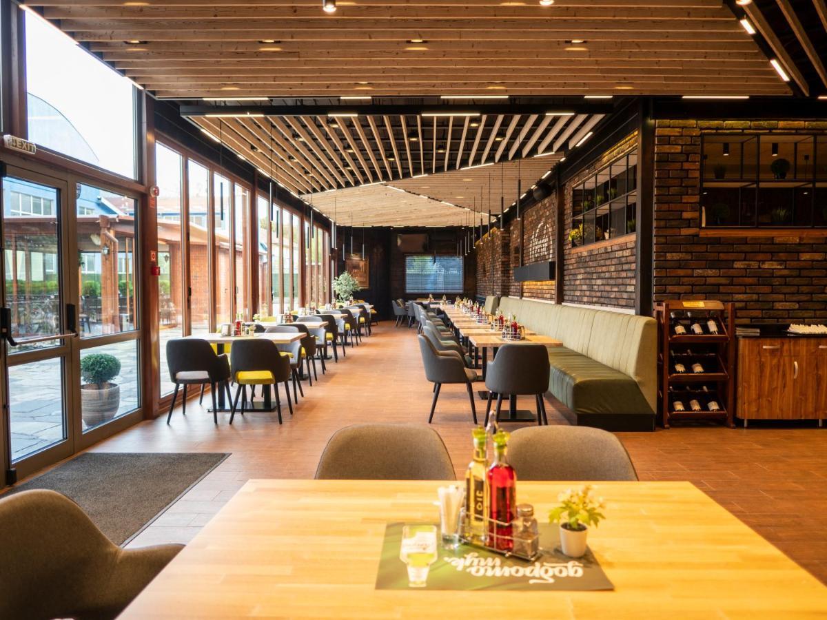 Hotel Elit Pernik Extérieur photo