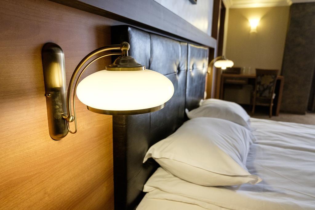 Hotel Elit Pernik Extérieur photo